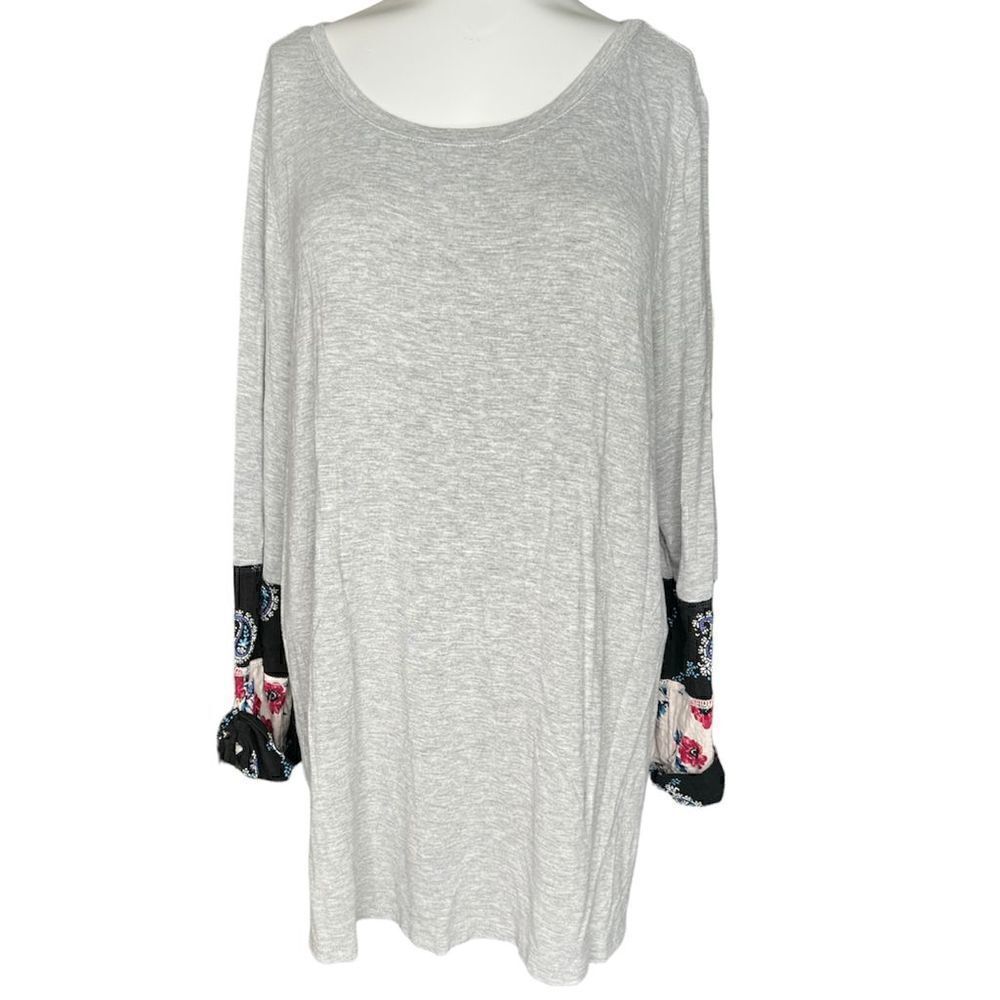 Dress Barn size large paisley/floral print top